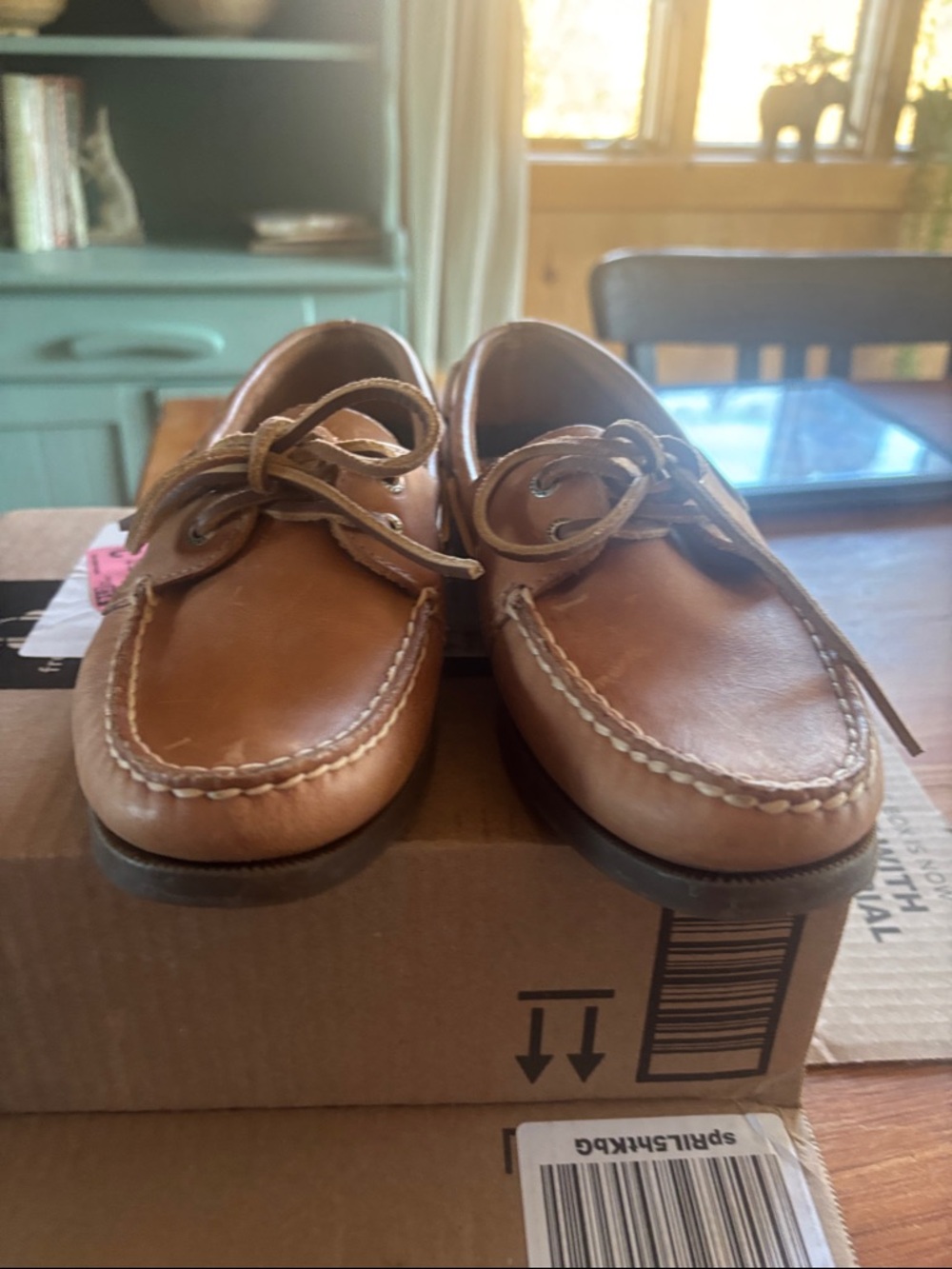 Sperry Women’s Classic Tan Leather Boat Shoes - Picture 5 of 6